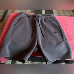 ELMTS Athletic shorts 6in “charcoal” Medium worn 3-4 times!!